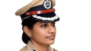 కబ్జాకోరులకు మల్కాజ్‌గిరి సీపీ షాక్..! వృద్ధురాలికి దక్కిన రూ.40 కోట్ల భూమి..!