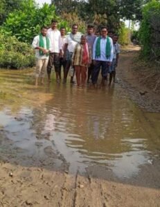 ఏజన్సీలో ఆధ్వానంగా రహదారులు..! అంబులెన్స్ రాలేనిస్ధితిలో గ్రామాలు.. రహదారులను పరిశీలించిన గిరిజన సంఘం..!