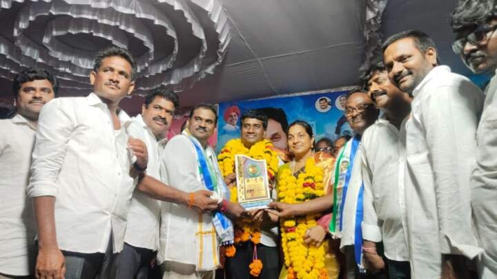 జగ్గంపేటలో ఘనంగా ఆత్మీయ సత్కార సభ – జ్యోతుల చంటిబాబు ఆధ్వర్యంలో ప్రజా ప్రతినిధులకు సన్మానం