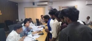 సీకేఎం లెక్చరర్ సతీష్ కుమార్ ను విధుల నుంచి తొలగించాలి…